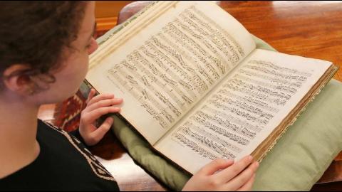 Caroline Simpson Library & Research Collection. Photo © Matthew Stephens for Sydney Living Museums