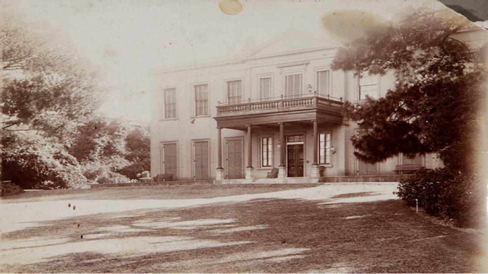 Elizabeth Bay House, c1902, Elizabeth Bay House Collection, Sydney Living Museums Photograph of Elizabeth Bay House, c.1902, Elizabeth Bay House Collection, Sydney Living Museums